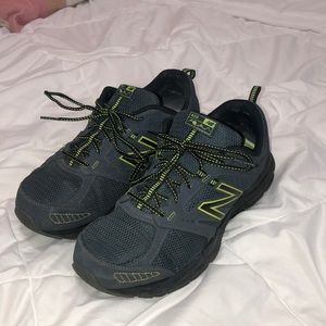 Men’s New Balance tennis shoes